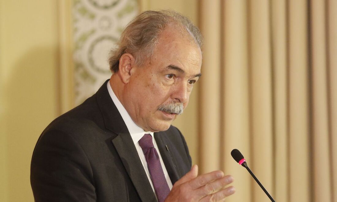 Anúncio foi feito por Mercadante 