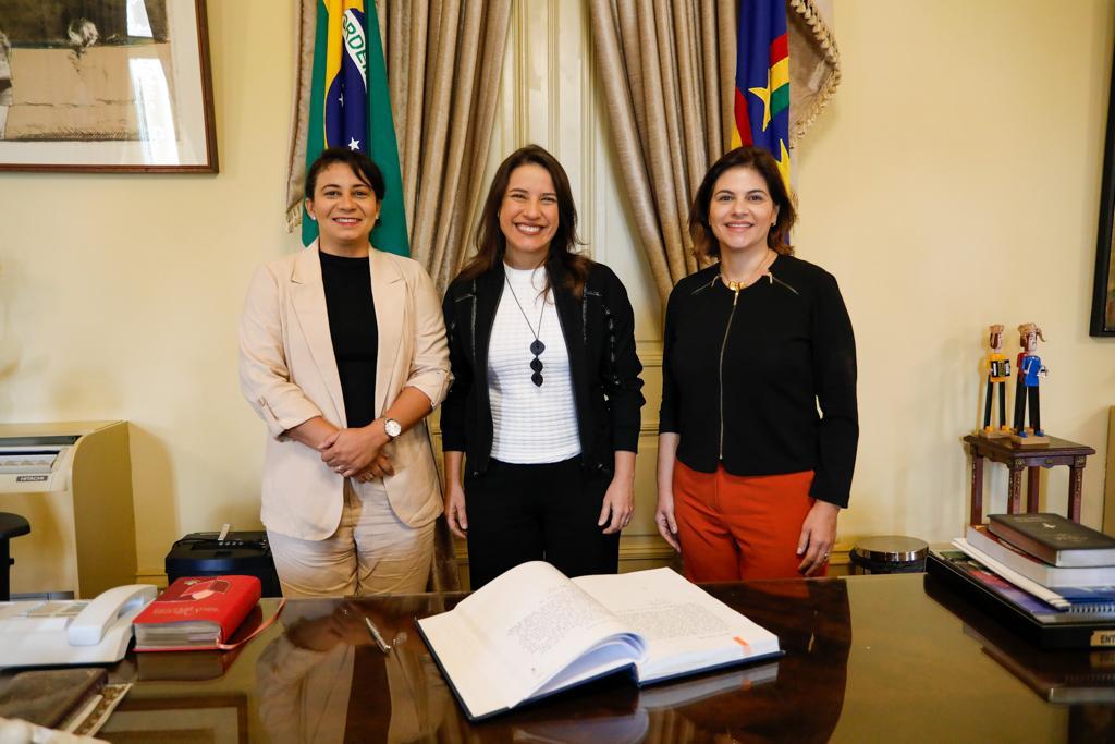 Raquel Lyra empossa nova secretária de Desenvolvimento Agrário