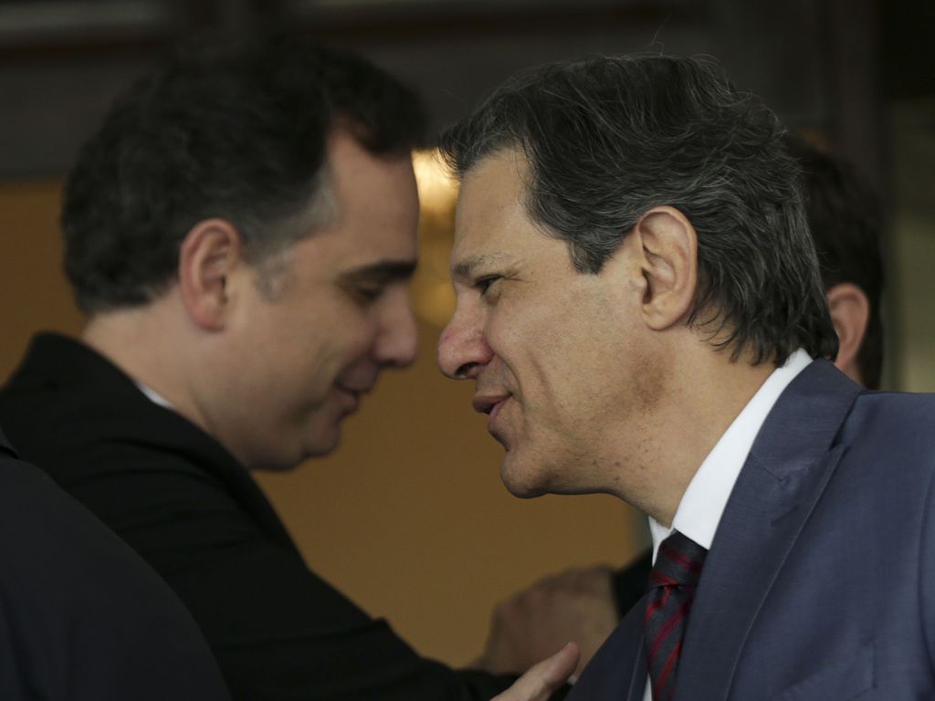 Presidente do Senado, Rodrigo Pacheco, e ministro da Fazenda, Fernando Haddad