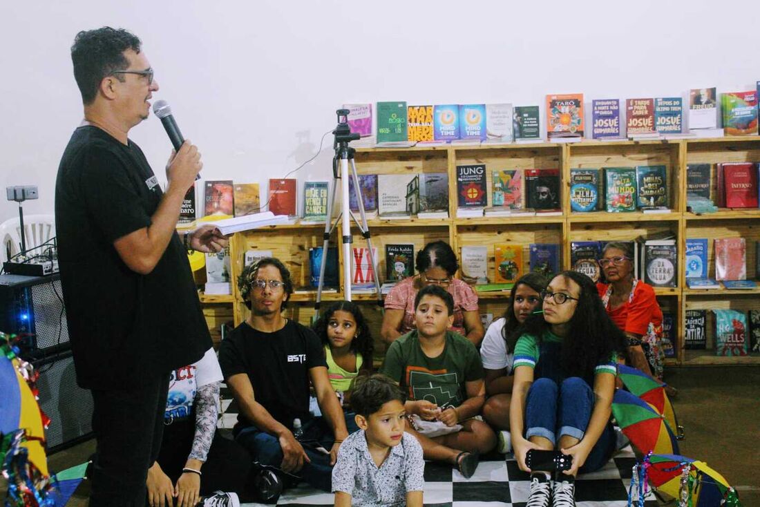 Espaço da Literatura retorna ao Shopping Camará