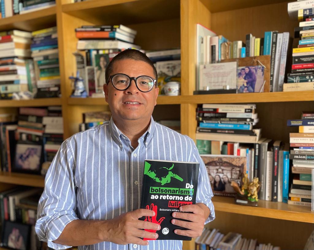 Adriano Oliveira, 48 anos, Doutor em Ciência Política, professor da UFPE