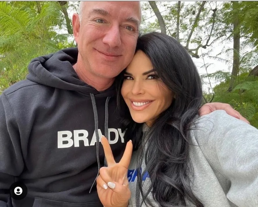 Jeff Bezos e Lauren Sánchez