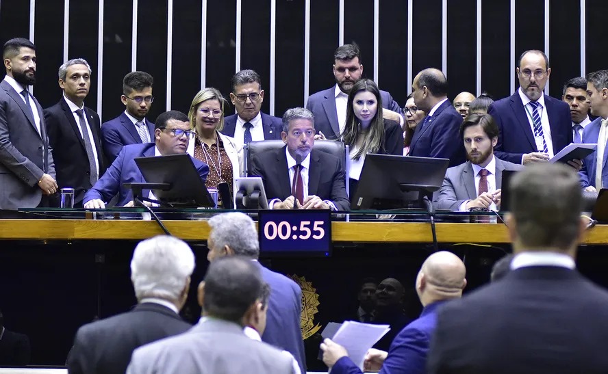 Plenário da Câmara vota o arcabouço fiscal 