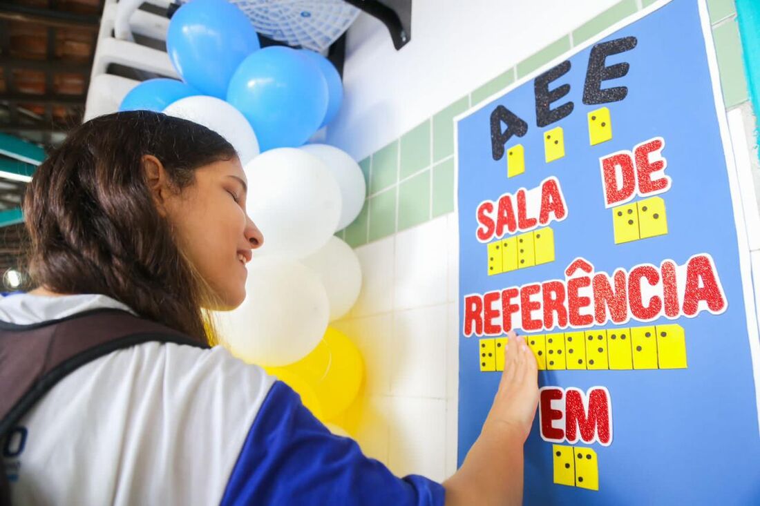 Cabo recebe sala de referência em atendimento aos estudantes com deficiência visual 