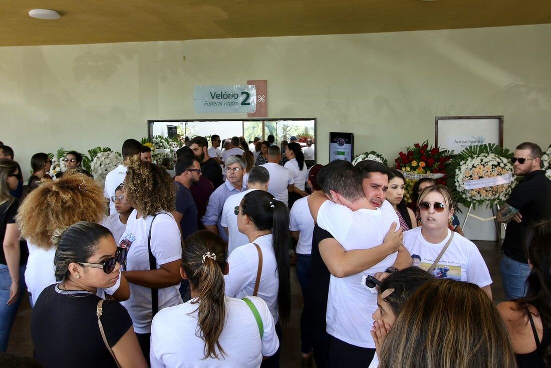 Velório do piloto pernambucano Érico Veríssimo 