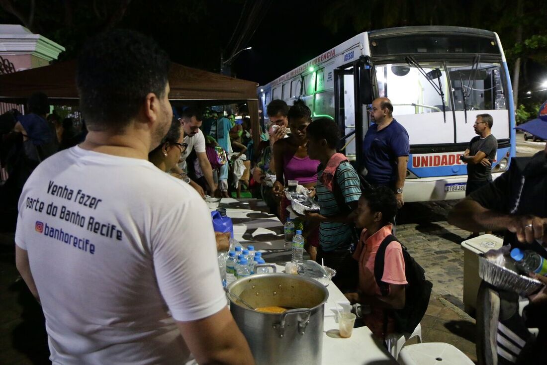 Ação aconteceu na Praça do Carmo nesta quarta