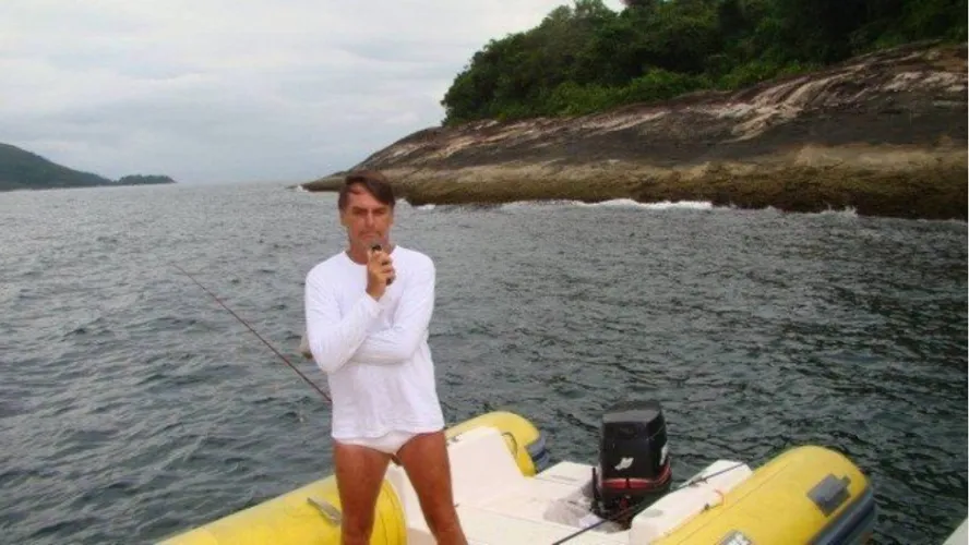 O ex-presidente foi multado em 2012 por pesca irregular em Angra dos Reis 