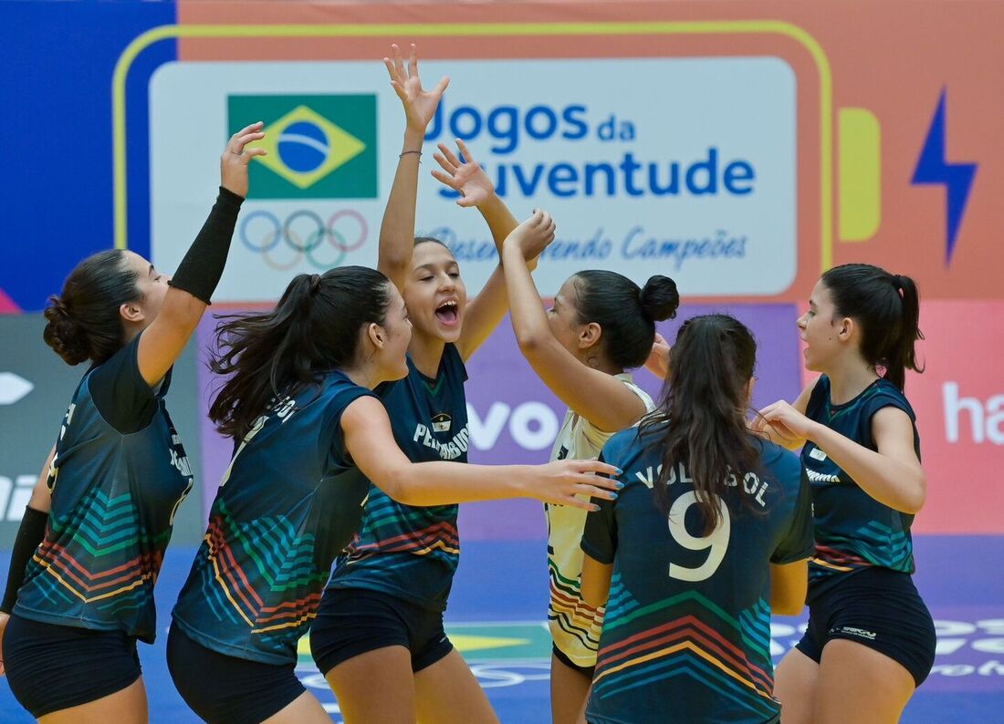 Time feminino de vôlei do Central fica em 3º no Campeonato Pernambucano, central