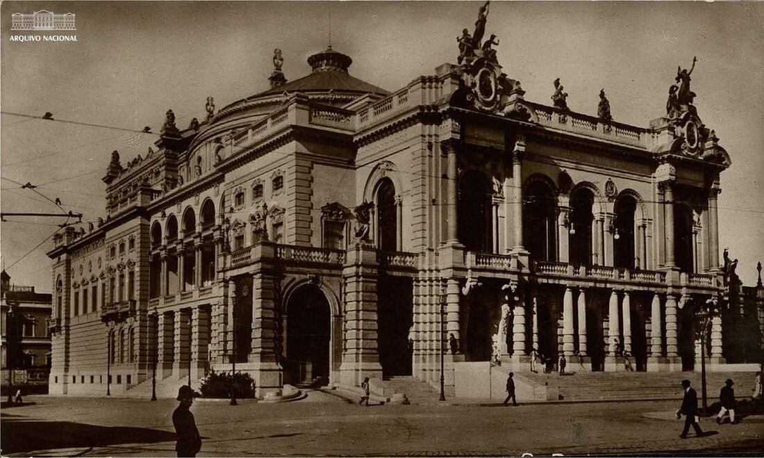 Theatro de São Paulo celebra 112 anos neste mês