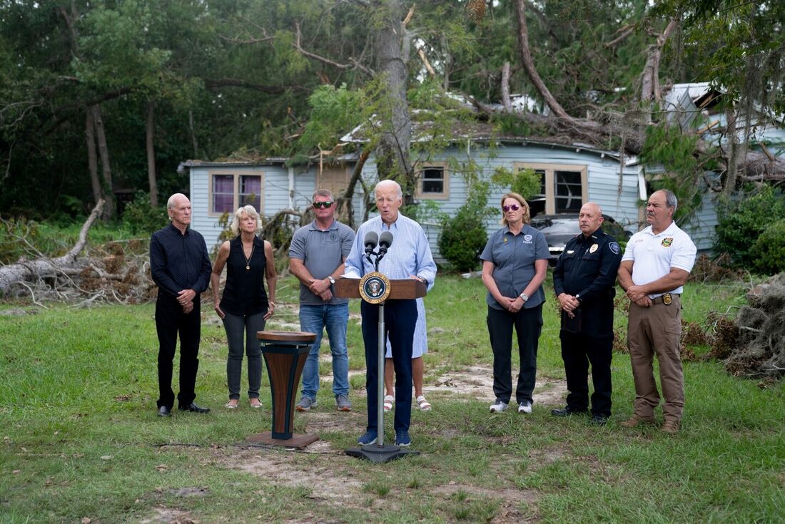 Presidente Joe Biden promove coletiva após passagem do furacão Idalia pela Florida