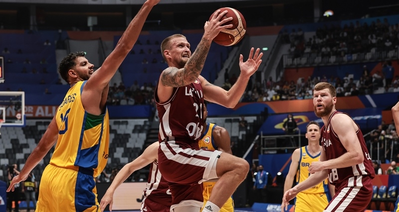 Basquete: Brasil atropela o México no Pré-Olímpico masculino e fica a um  jogo da vaga nos Jogos - Jornal O Globo