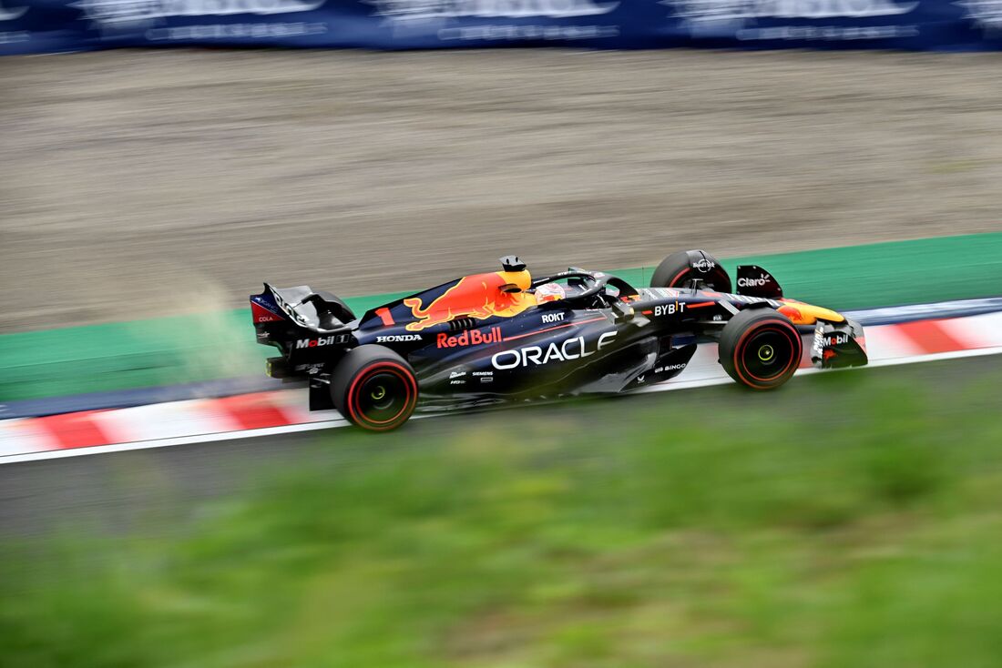 Verstappen lidera segundo treino livre do GP de F1 do Japão - Folha PE