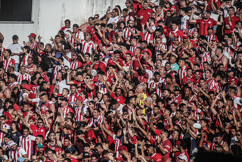 Torcida do Náutico, em jogo contra o CSA