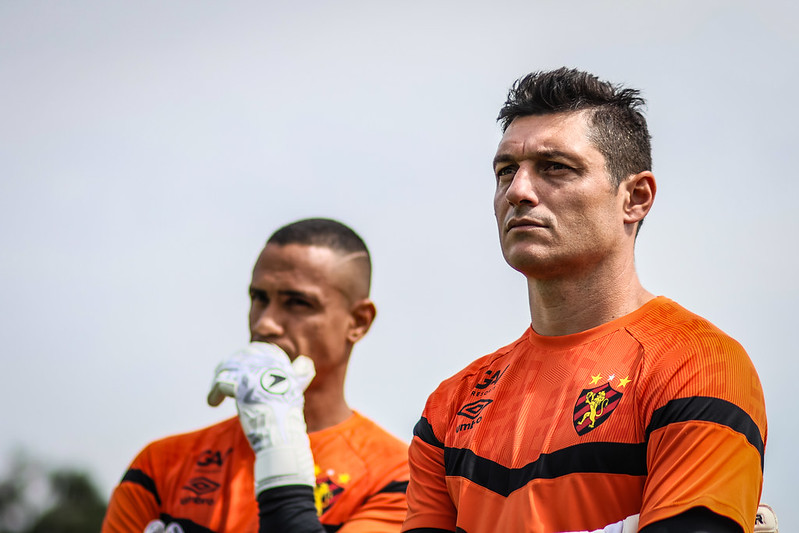 Dênis, goleiro do Sport