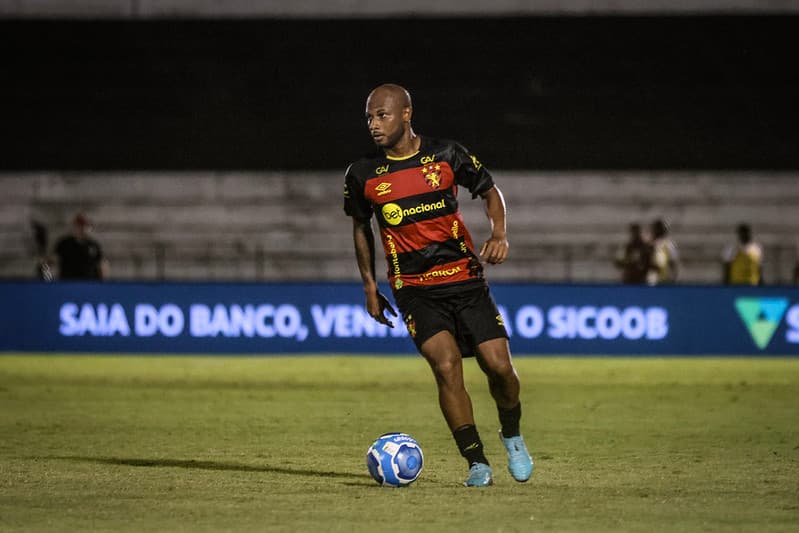 Ronaldo Henrique é um dos desfalques do Sport 