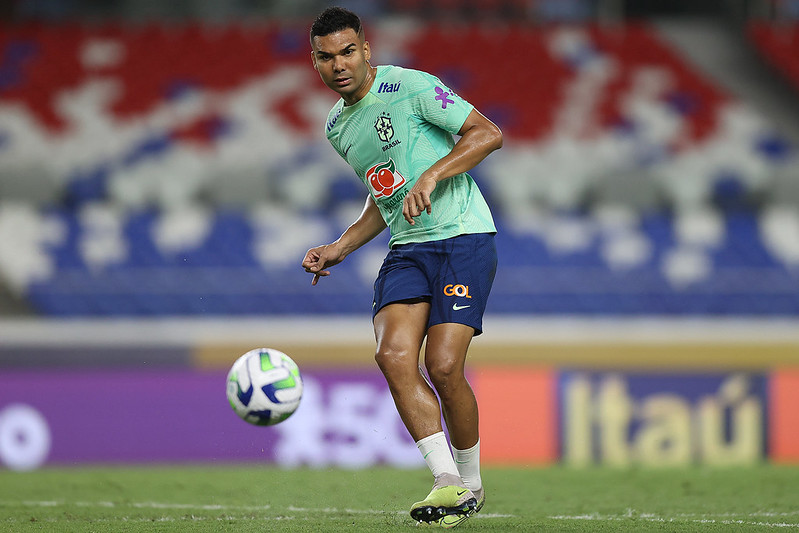 Casemiro durante treino da Seleção em Belém