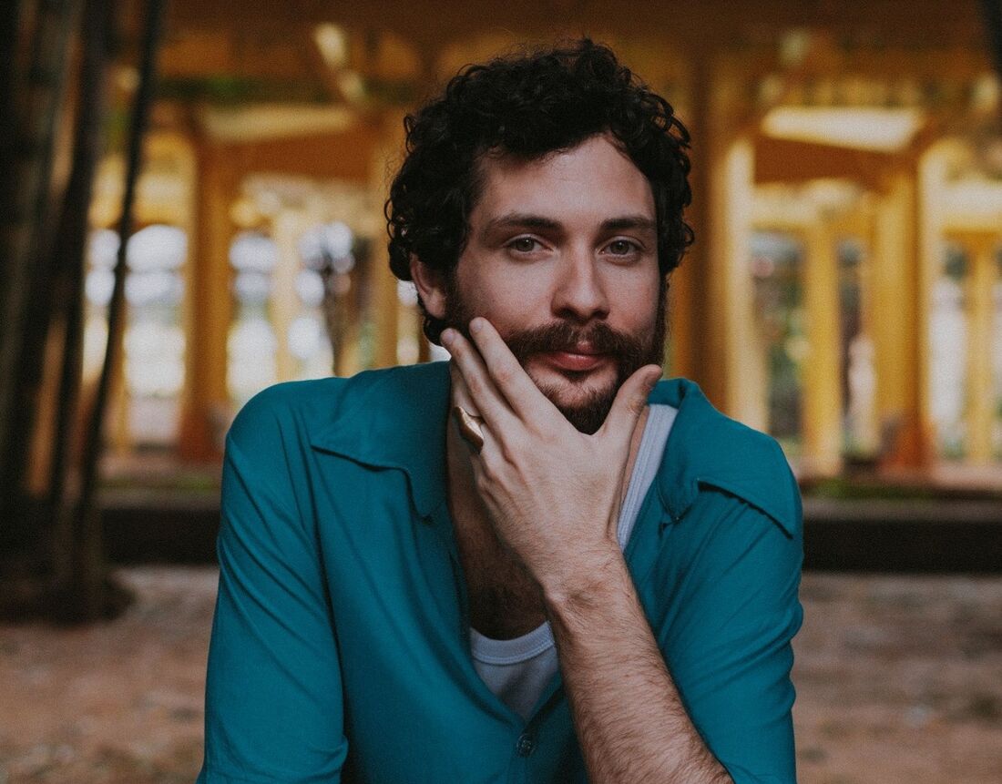 Arquétipo Rafa lançou seu álbum de estreia "Pisa de Conversa"