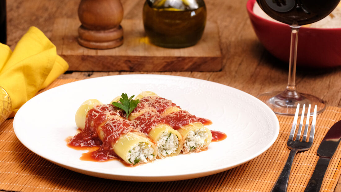 Canelone de berinjela e ricota é ótima pedida para diversificar seu cardápio no dia a dia