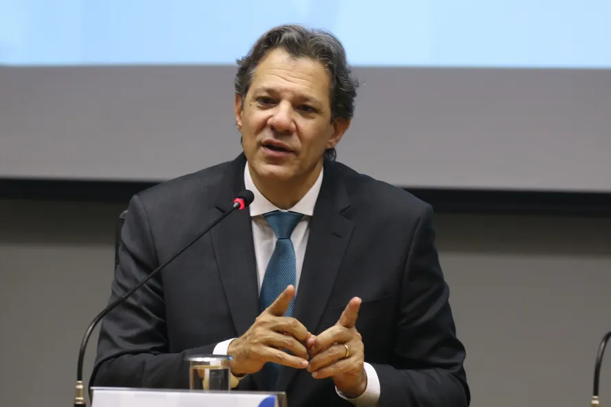 Disparou o interesse em buscas pelo Desenrola Brasil, programa de Fernando Haddad para endividados 