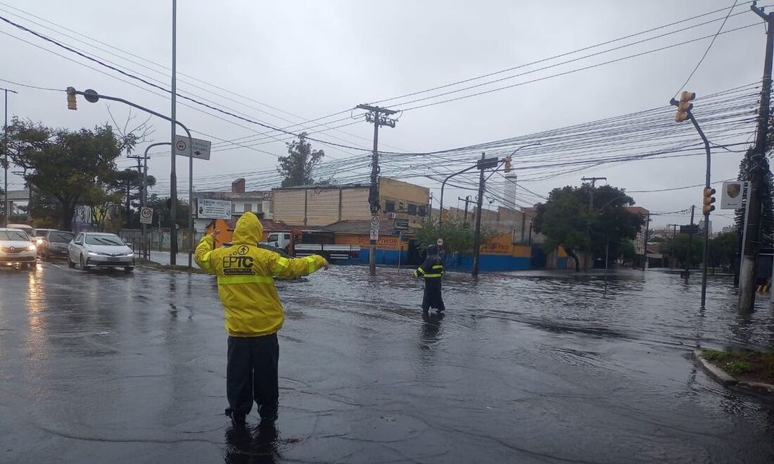 Tempestade atinge o norte do Rio Grande do Sul