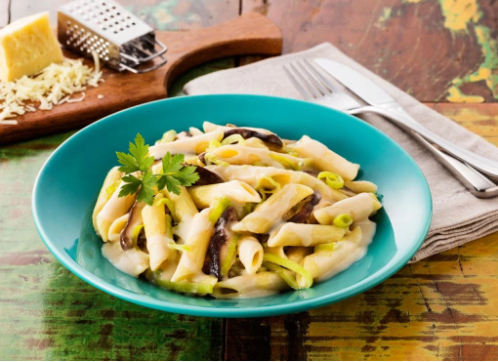 Penne com shitake ao molho branco sem leite