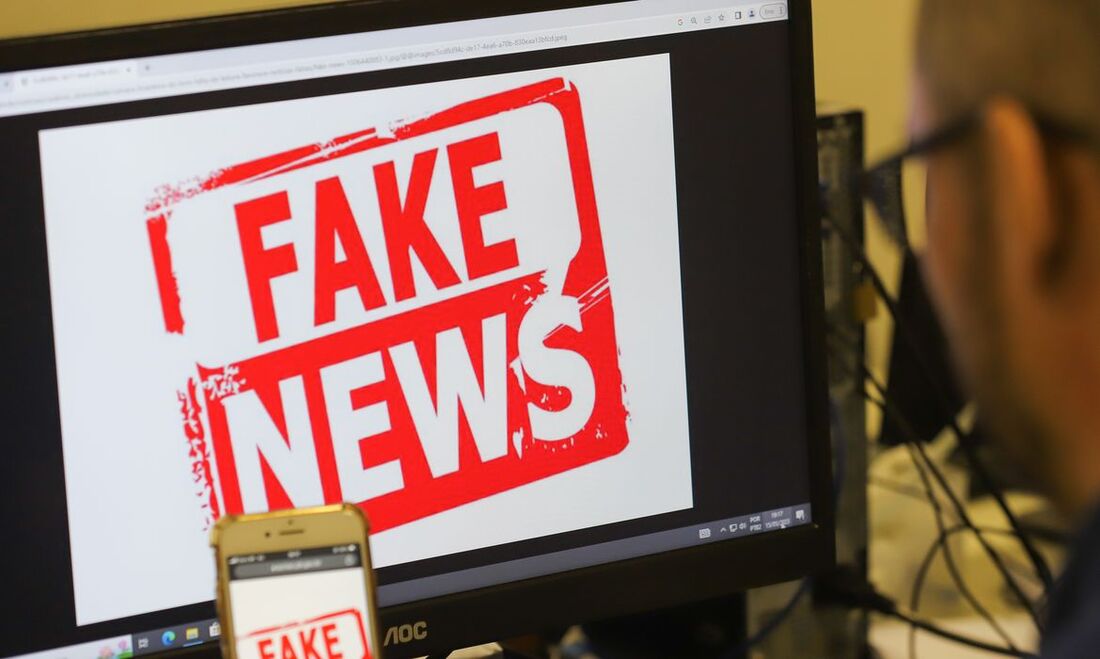 Estudo da OCDE avalia capacidade de estudantes identificarem fake news