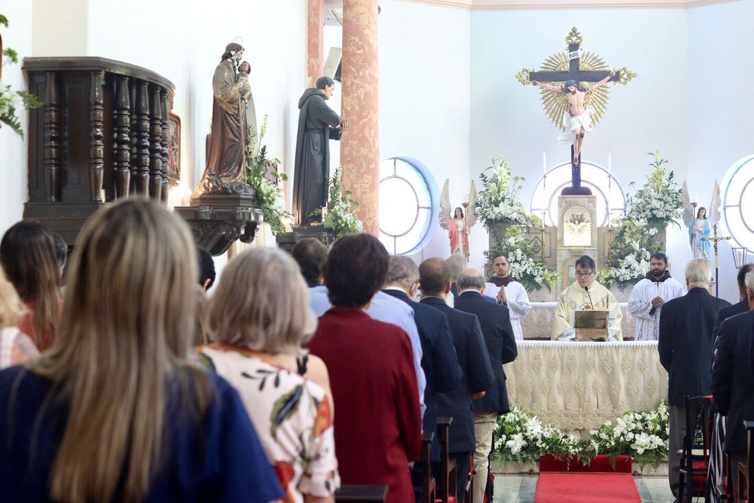 Missa em celebração dos 168 anos do Real Hospital Português.