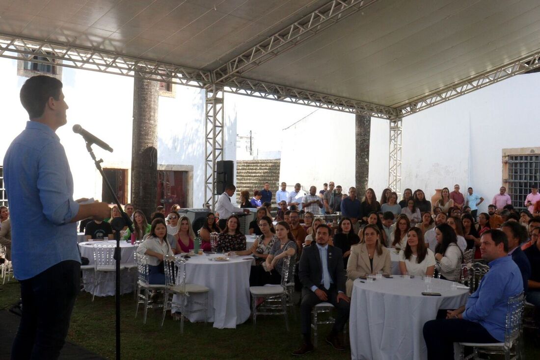 Lançamento do programa Mais Médicos no Recife