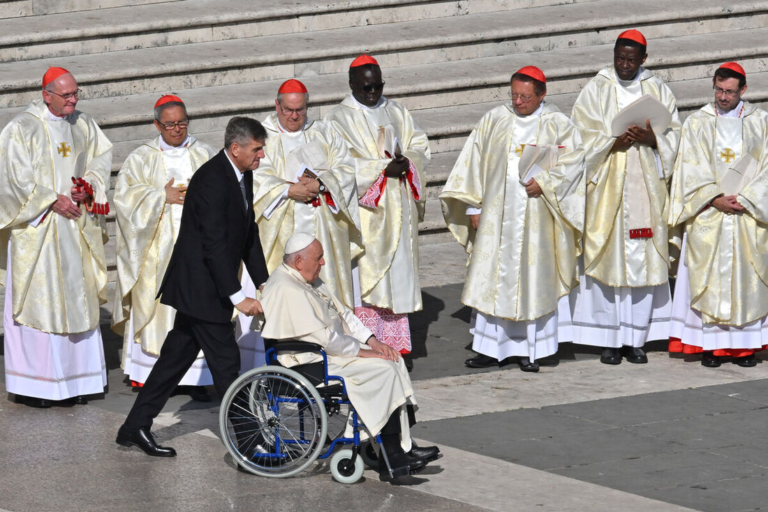 Papa Francisco no Sínodo dos Bispos