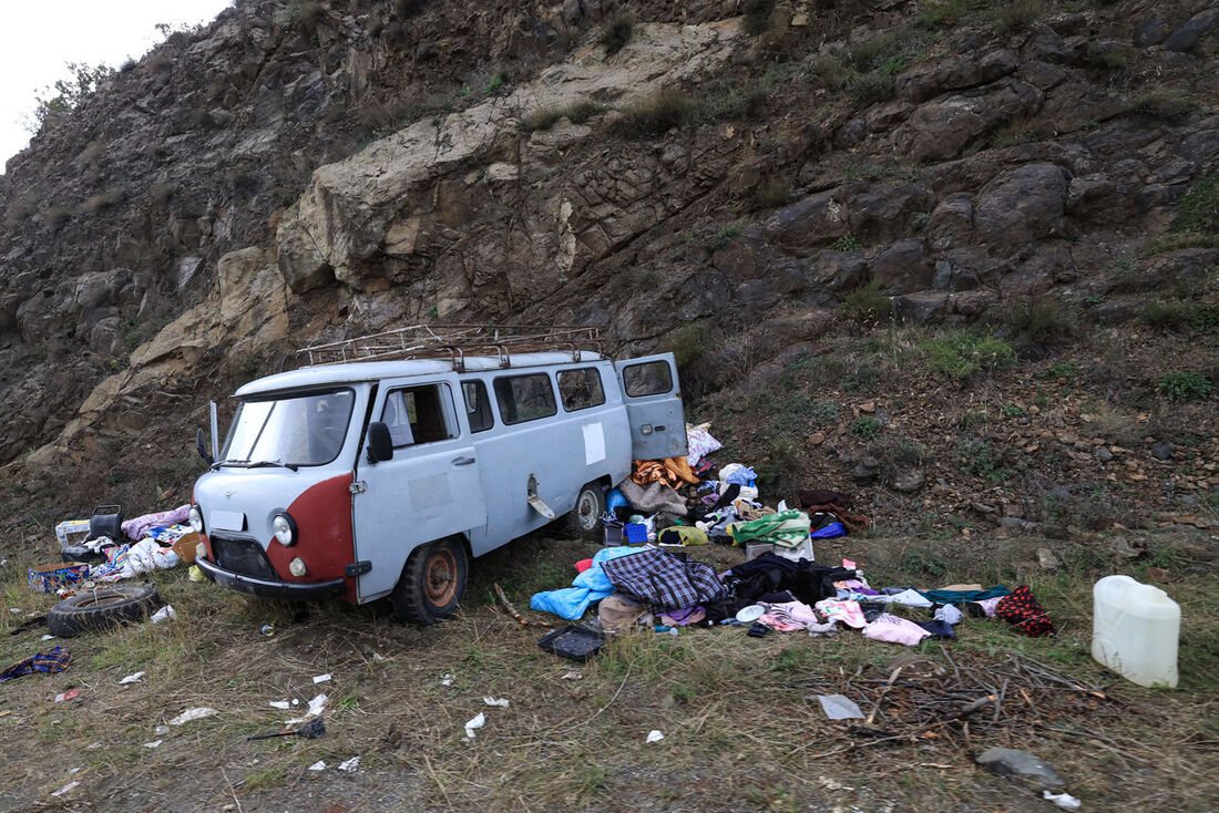 Van abandonada durante fuga dos armênios