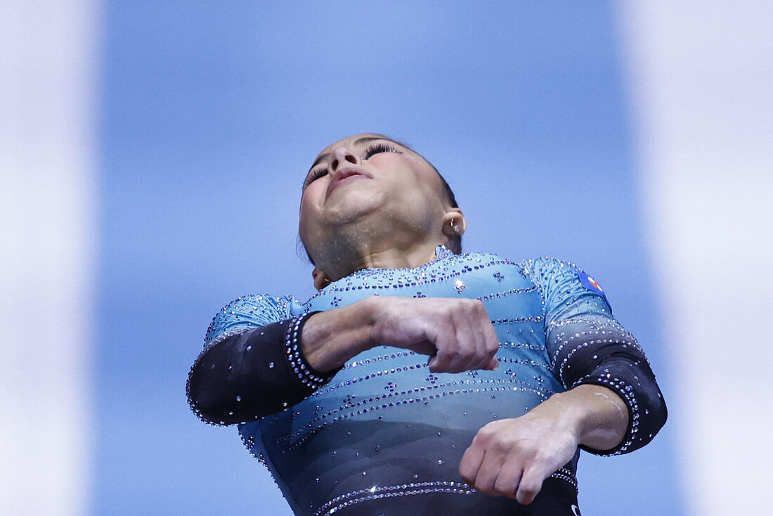 Flávia Saraiva durante apresentação no Mundial de Ginástica