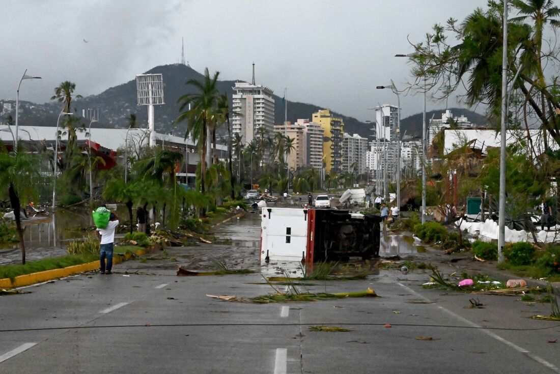 Furacão Otis atinge Acapulco