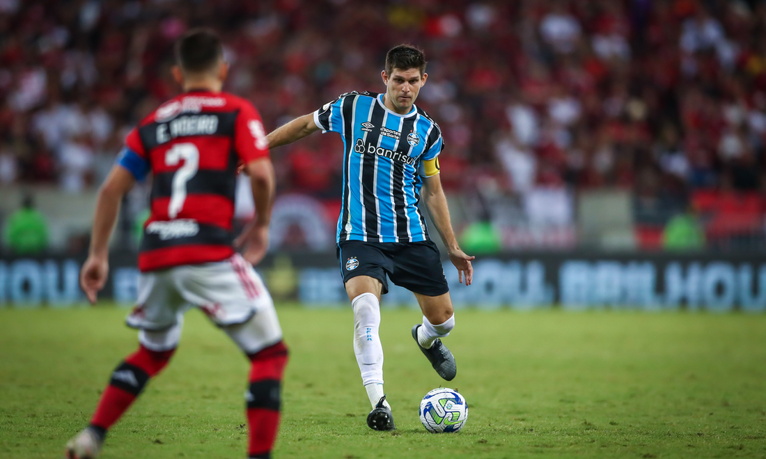 Grêmio x Flamengo: confira escalações e onde assistir - Folha PE