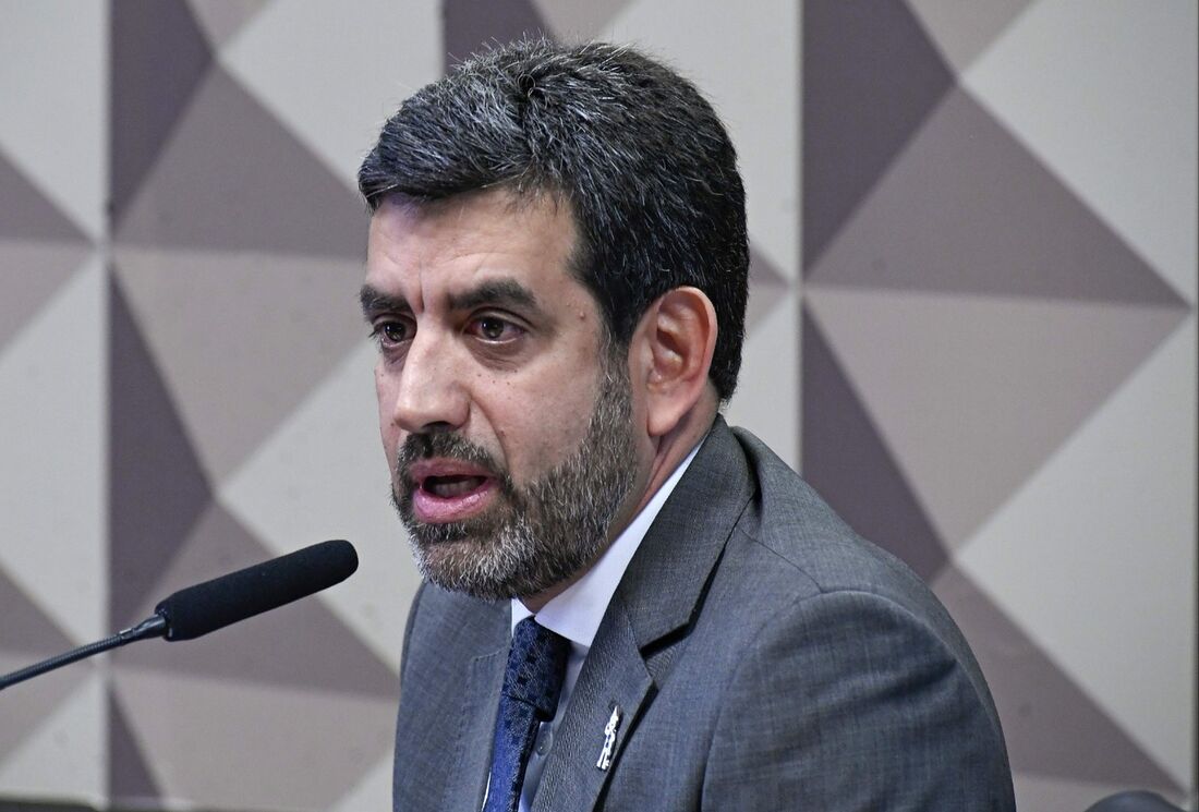 Presidente da Compesa, Alex Campos festeja empréstimo