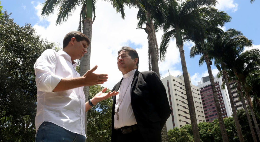 Prefeito João Campos e o arcebispo de Olinda e Recife, Paulo Jackson