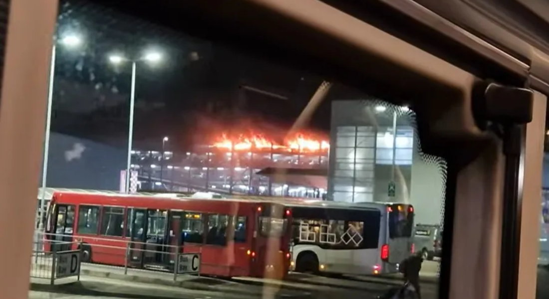 Incêndio em Aeroporto de Luton, em Londres