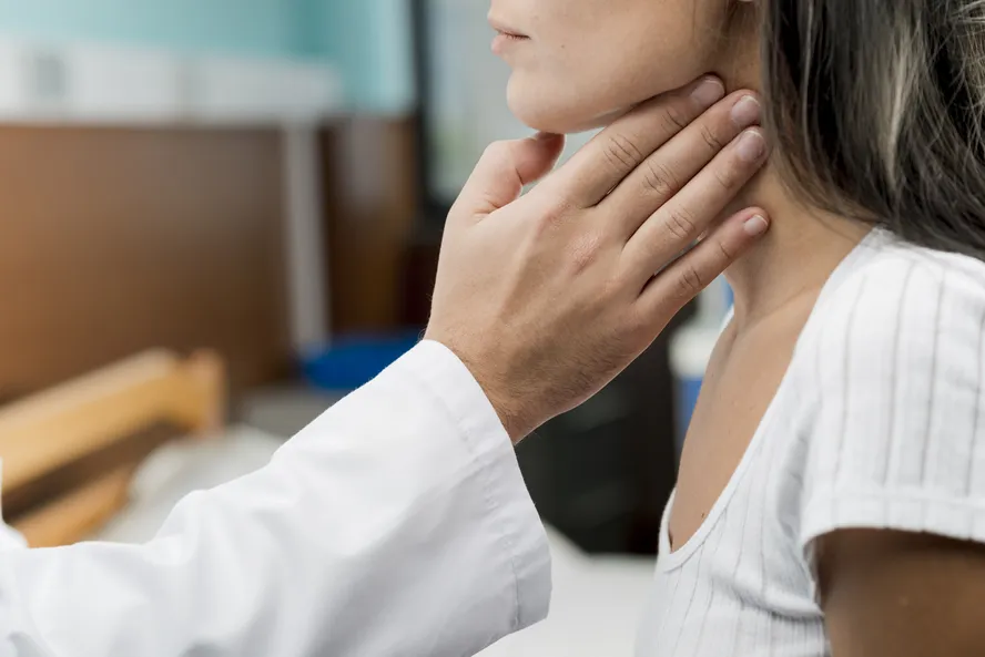 Doença também pode afetar adultos em qualquer faixa etária