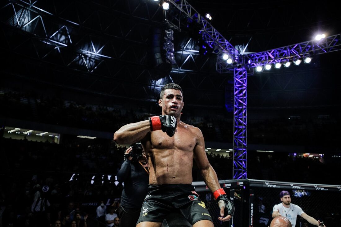 Caio Machado, lutador de MMA pernambucano 