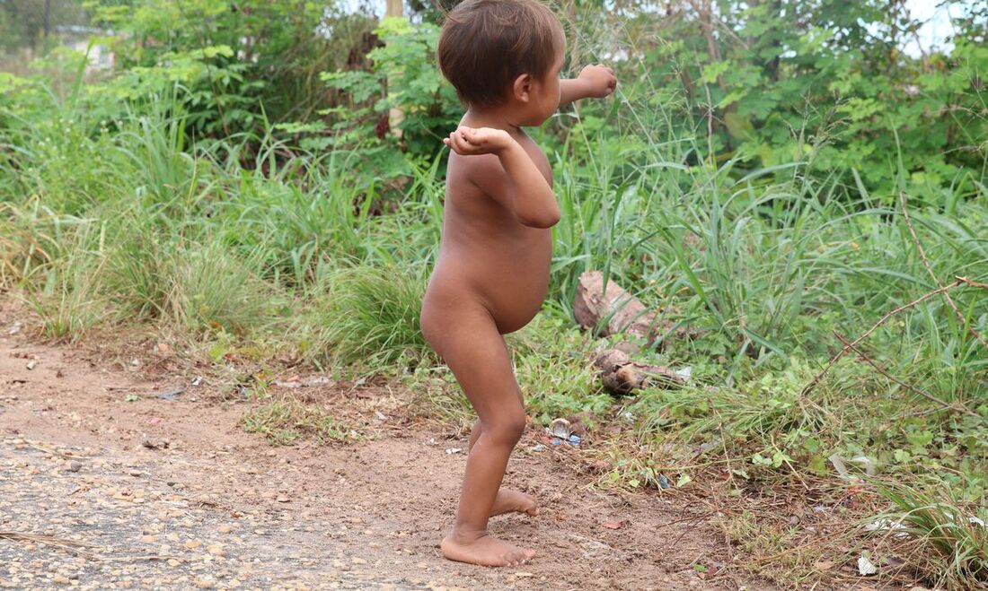 Criança do povo Yanomami