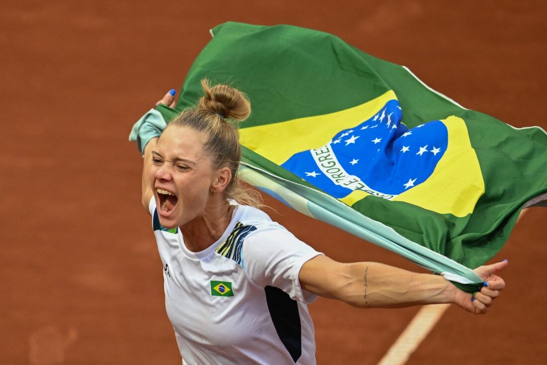 Laura, de 29 anos, também conquistou o ouro nas duplas femininas em Santiago