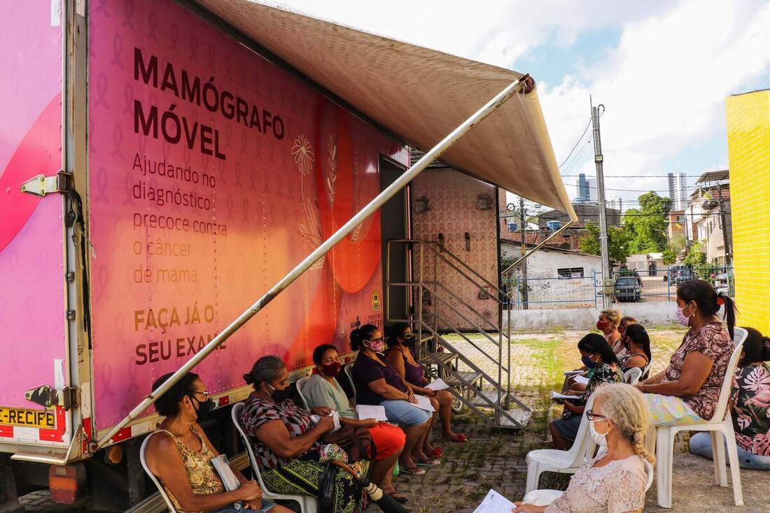 Ao longo de todo o mês, Prefeitura do Recife fará ações de prevenção e combate ao câncer de mama