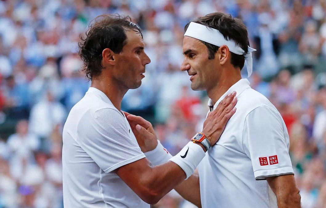 Rafael Nadal (esq.) e Roger Federer (dir.)