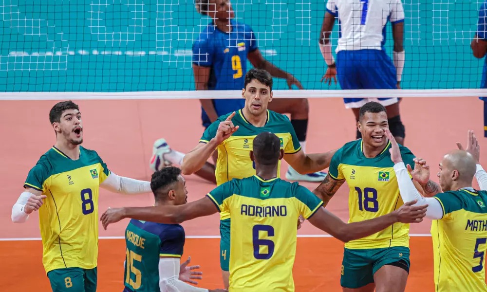 Brasil estreou com vitória no vôlei