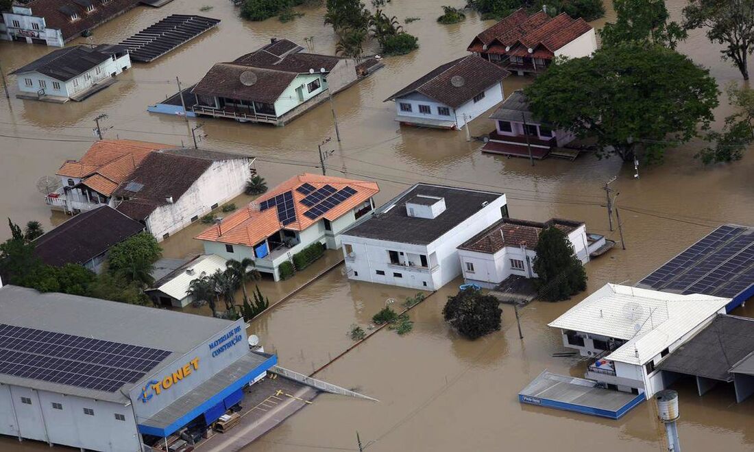 Municípios de Santa Catarina decretara calamidade pública em razão das inundações