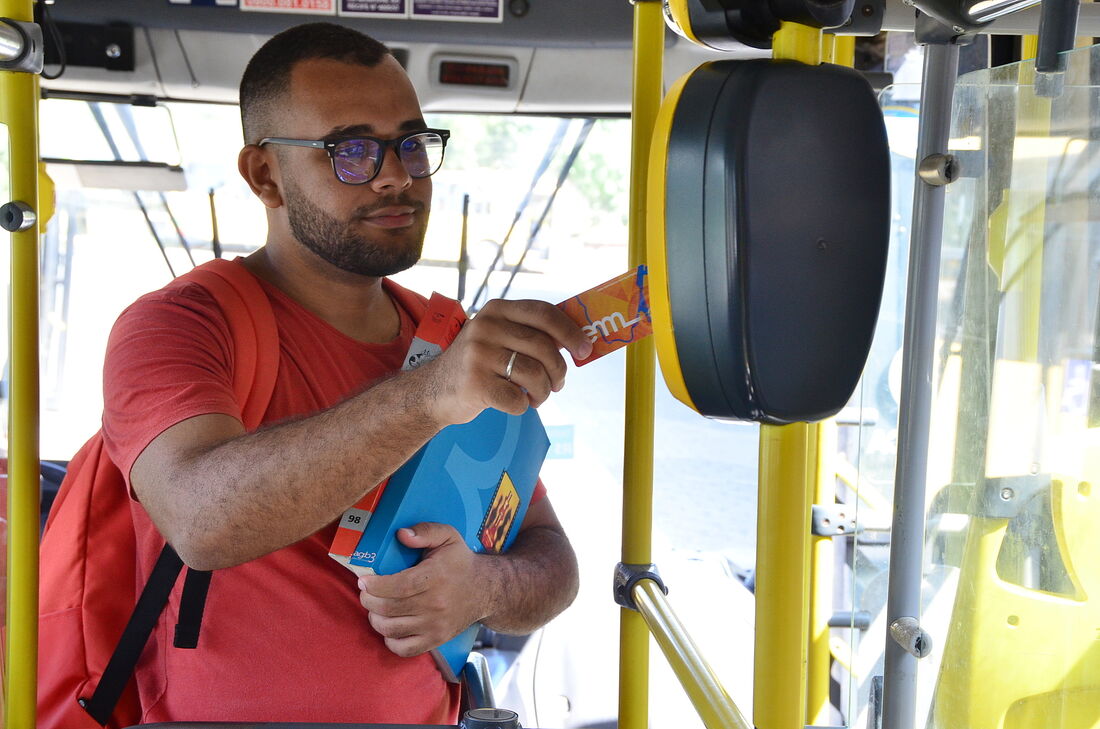 Oito linhas de ônibus receberão o reforço no domingo (26)