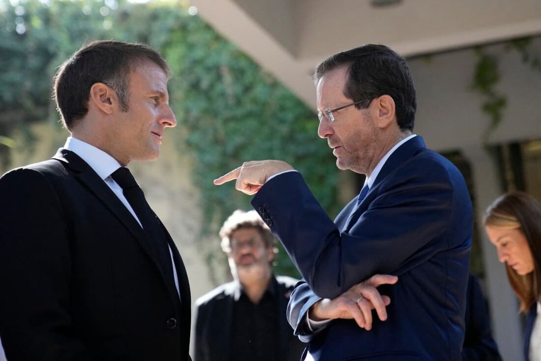 Presidente de Israel, Isaac Herzog, em reunião com o presidente francês, Emmanuel Macron