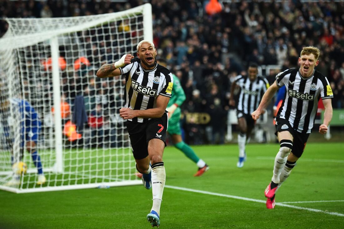 Joelinton fez um dos quatro gols do Newcastle contra o Chelsea 