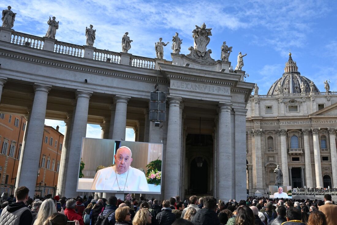 Papa Francisco em discurso na Santa Sé