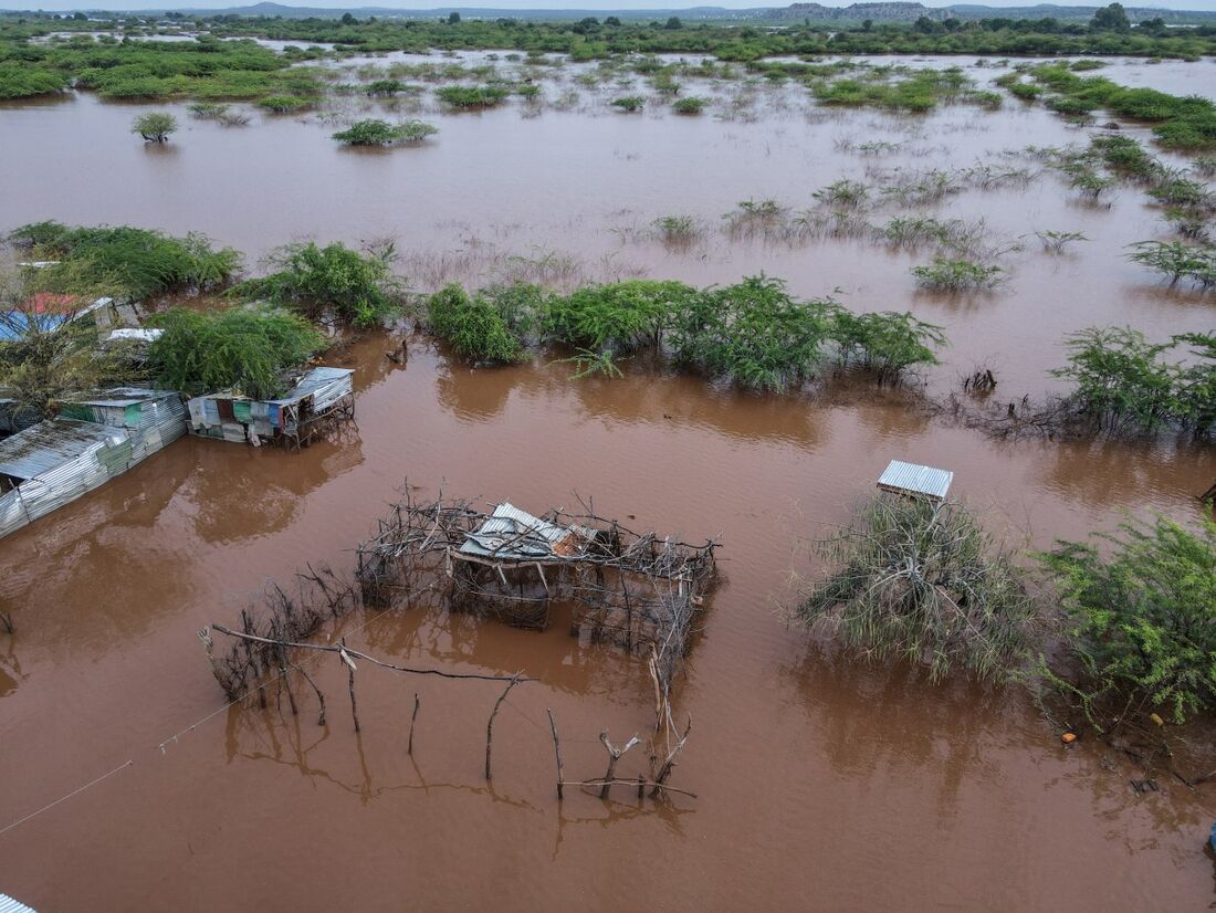 Área inundada em Dolow, na Somália