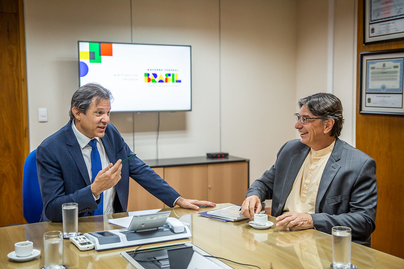 Presidente do IBGE, Márcio Pochmann, se reúne com o ministro da Fazenda, Fernando Haddad